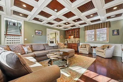 136 Locust Street, Garden City, NY 11530 - Photo 8