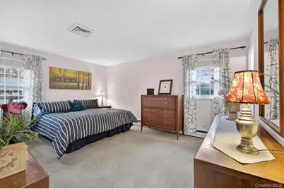 25 Shelbourne Lane, Stony Brook, NY 11790 - Photo 18