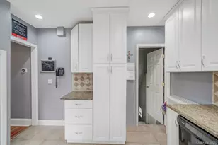 1800 Stuyvesant Ave, Merrick, NY 11566 - Photo 16