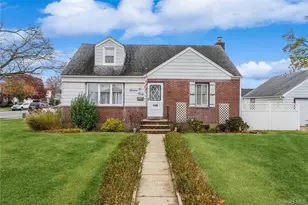 1140 Braxton St, Uniondale, NY 11553 - Photo 2