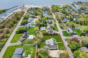 249 Gerritsen Ave, Bayport, NY 11705 - Photo 2