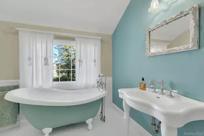 249 Gerritsen Avenue, Bayport, NY 11705 - Photo 36