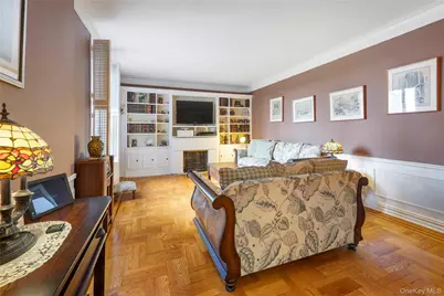 4445 Post Road #7E, Bronx, NY 10471 - Photo 2