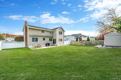 106 Fifty Acre Road S, Smithtown, NY 11787 - Photo 30