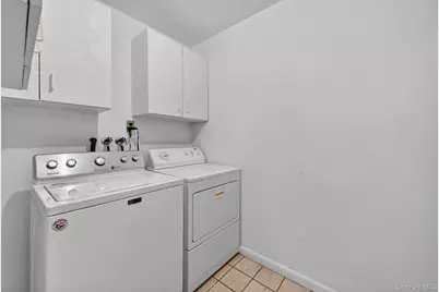 200 California Road #9, Bronxville, NY 10708 - Photo 22