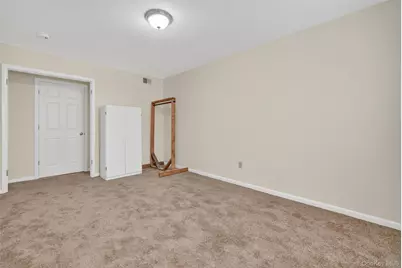 200 California Road #9, Bronxville, NY 10708 - Photo 32