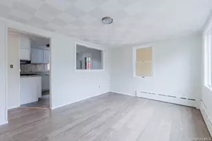 141 Wendy Dr, Holtsville, NY 11742 - Photo 4