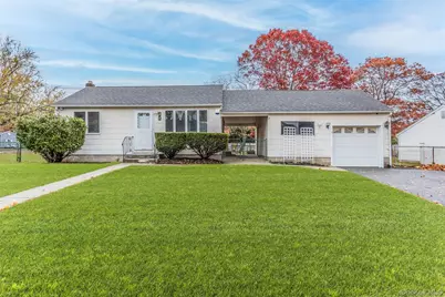 141 Wendy Drive, Holtsville, NY 11742 - Photo 2