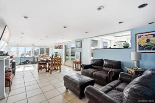 49 S Bay Ave, Amityville, NY 11701 - Photo 12