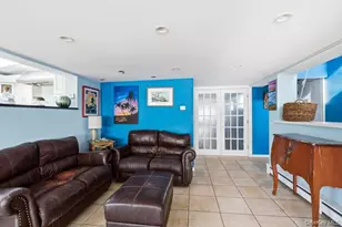 49 S Bay Ave, Amityville, NY 11701 - Photo 16