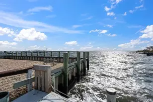 49 S Bay Ave, Amityville, NY 11701 - Photo 32