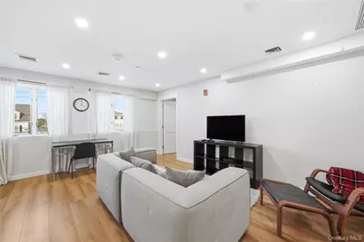 62 South Street, Oyster Bay, NY 11771 - Photo 2