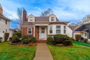 619 Ashland Ave, Baldwin, NY 11510 - Photo 2