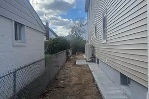 120-46 199th St, Saint Albans, NY 11412 - Photo 2