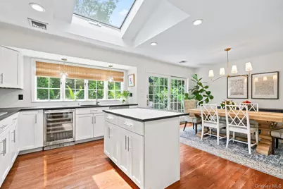 32 Hennessey Drive, Huntington, NY 11743 - Photo 6