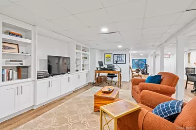 32 Hennessey Drive, Huntington, NY 11743 - Photo 16