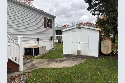 1661 Old Country Road #280, Riverhead, NY 11901 - Photo 14