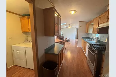 1661 Old Country Road #280, Riverhead, NY 11901 - Photo 12