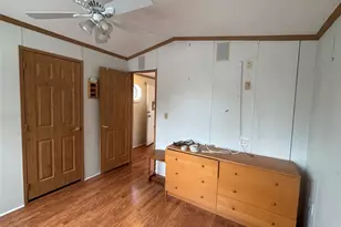 1661 Old Country Rd, Riverhead, NY 11901 - Photo 20