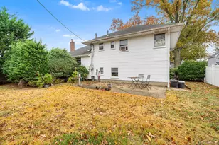 3651 Woodbridge Ln N, Wantagh, NY 11793 - Photo 24