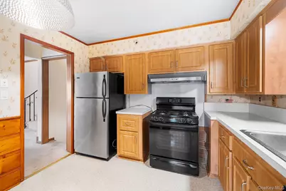 3651 Woodbridge Lane N, Wantagh, NY 11793 - Photo 12
