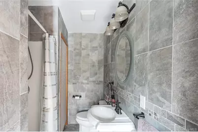 21 Woodridge Road, Hampton Bays, NY 11946 - Photo 22