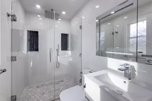 [Address not provided], Valley Stream, NY 11580 - Photo 8