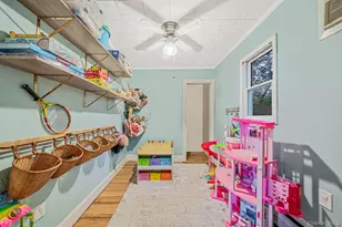 291 Terry Rd, Smithtown, NY 11787 - Photo 16