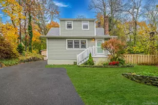 291 Terry Rd, Smithtown, NY 11787 - Photo 2