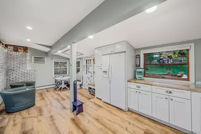 291 Terry Road, Smithtown, NY 11787 - Photo 14