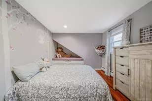 291 Terry Rd, Smithtown, NY 11787 - Photo 22