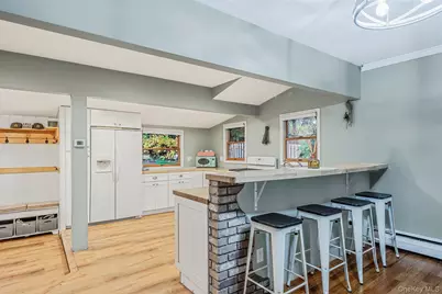 291 Terry Road, Smithtown, NY 11787 - Photo 10