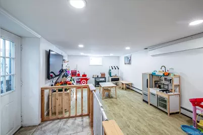 194-16 116th Avenue, Saint Albans, NY 11412 - Photo 20