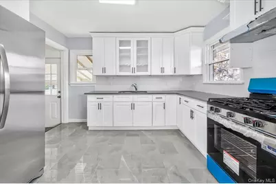 95 Harold Avenue, Hempstead, NY 11550 - Photo 10