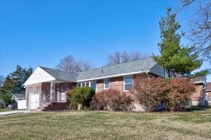 95 Harold Ave, Hempstead, NY 11550 - Photo 2