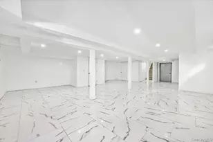 95 Harold Ave, Hempstead, NY 11550 - Photo 20