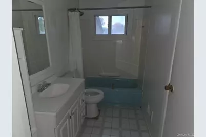 27 Grouse Drive, Brentwood, NY 11717 - Photo 8