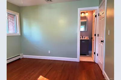 364 W 2nd Street, West Islip, NY 11795 - Photo 12