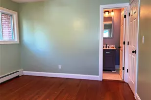 364 W 2nd St, West Islip, NY 11795 - Photo 12