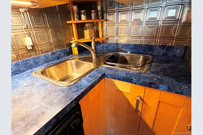 364 W 2nd Street, West Islip, NY 11795 - Photo 18