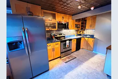 364 W 2nd Street, West Islip, NY 11795 - Photo 16