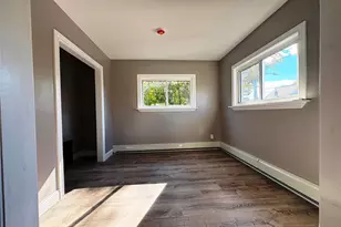 364 W 2nd St, West Islip, NY 11795 - Photo 6