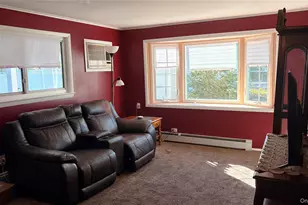 364 W 2nd St, West Islip, NY 11795 - Photo 20