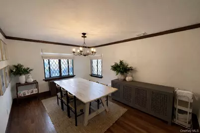 461 N Long Beach Road, Rockville Centre, NY 11570 - Photo 4