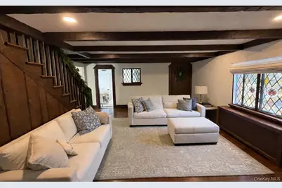 461 N Long Beach Road, Rockville Centre, NY 11570 - Photo 2