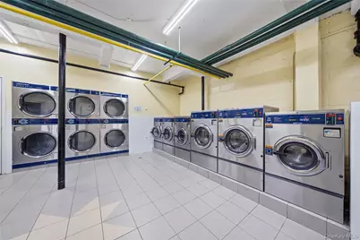 5 Birchwood Court #3N, Mineola, NY 11501 - Photo 20