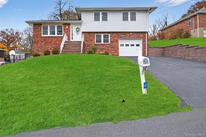 3 Georgian Drive, Stony Point, NY 10980 - Photo 2