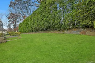 1 Elm Rd, Scarsdale, NY 10583 - Photo 24