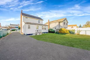 59 Robertson Rd, Lynbrook, NY 11563 - Photo 20