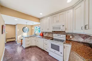 59 Robertson Rd, Lynbrook, NY 11563 - Photo 12